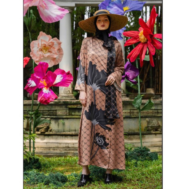 Vivizubedi-Vz Reverie Dress