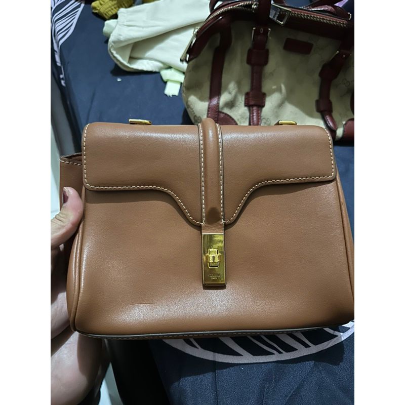 Preloved Celine Sling Bag Leather