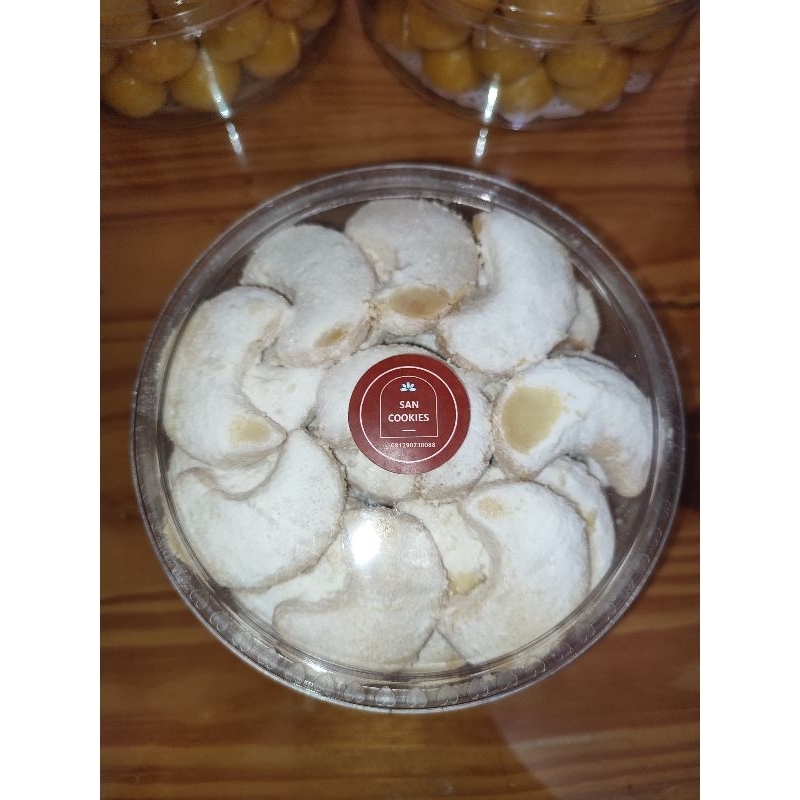

KUE KERING PUTRI SALJU PREMIUM LEMBUT LUMER HOMEMADE