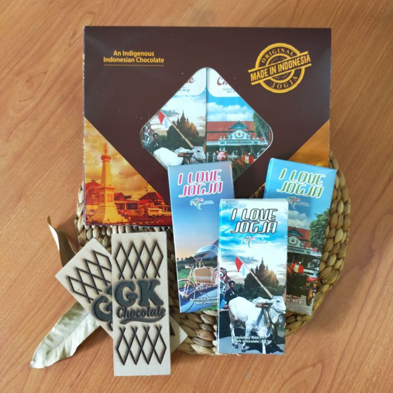 

Special Edition - Gift Red Cokelat Isi 2x60 GR