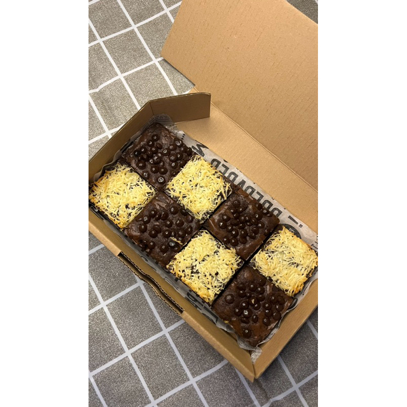 

Fudgy brownies 10x20 8 sekat 2 topping