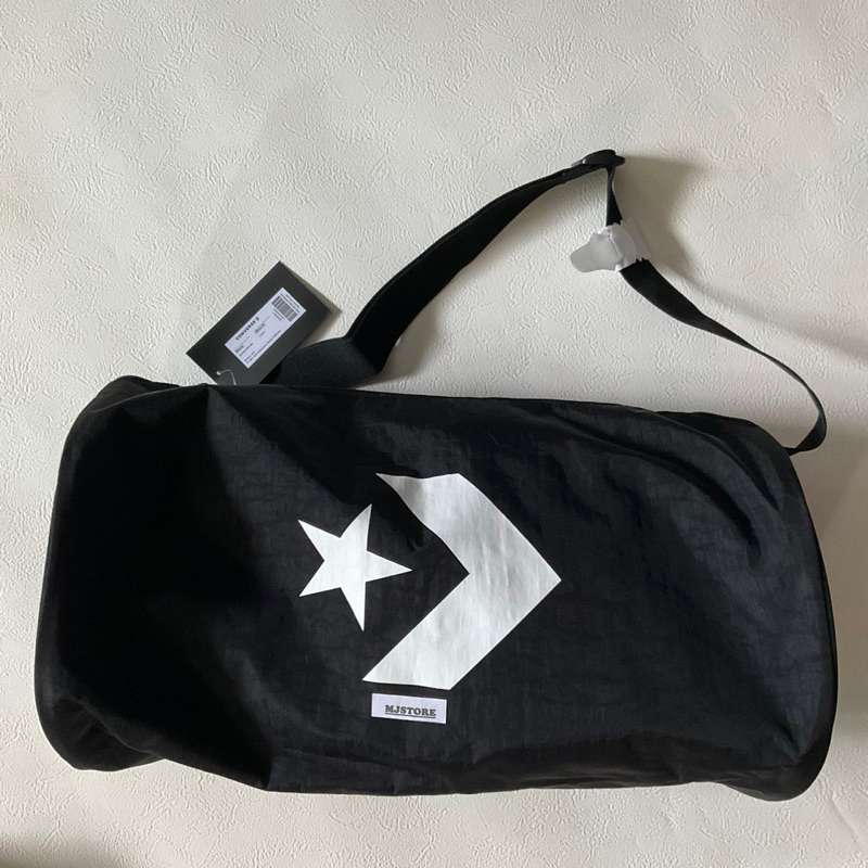 Tas Converse Unisex Rolling sling Bag - Black