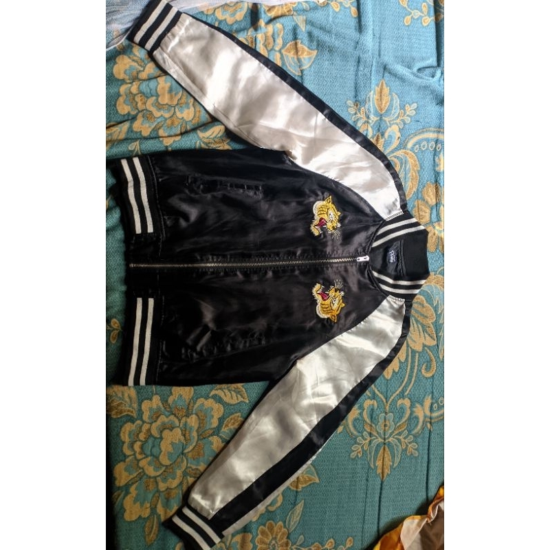 Jaket Sukajan Tora