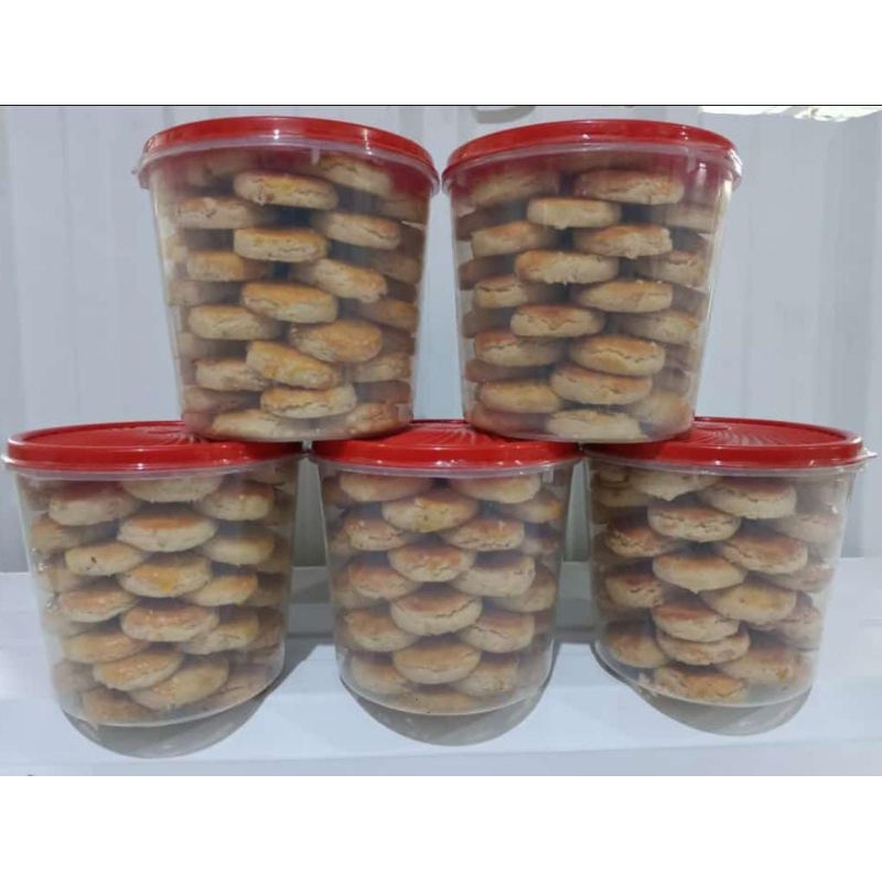 

kue kacang jember