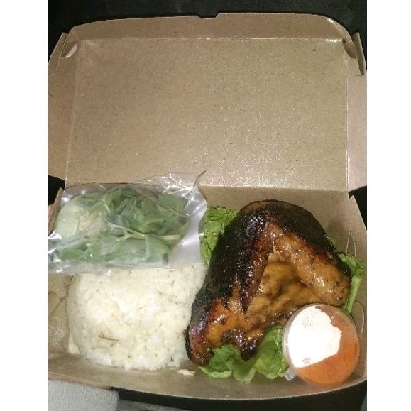 

Nasi liwet/Gonjleng ayam dimadu