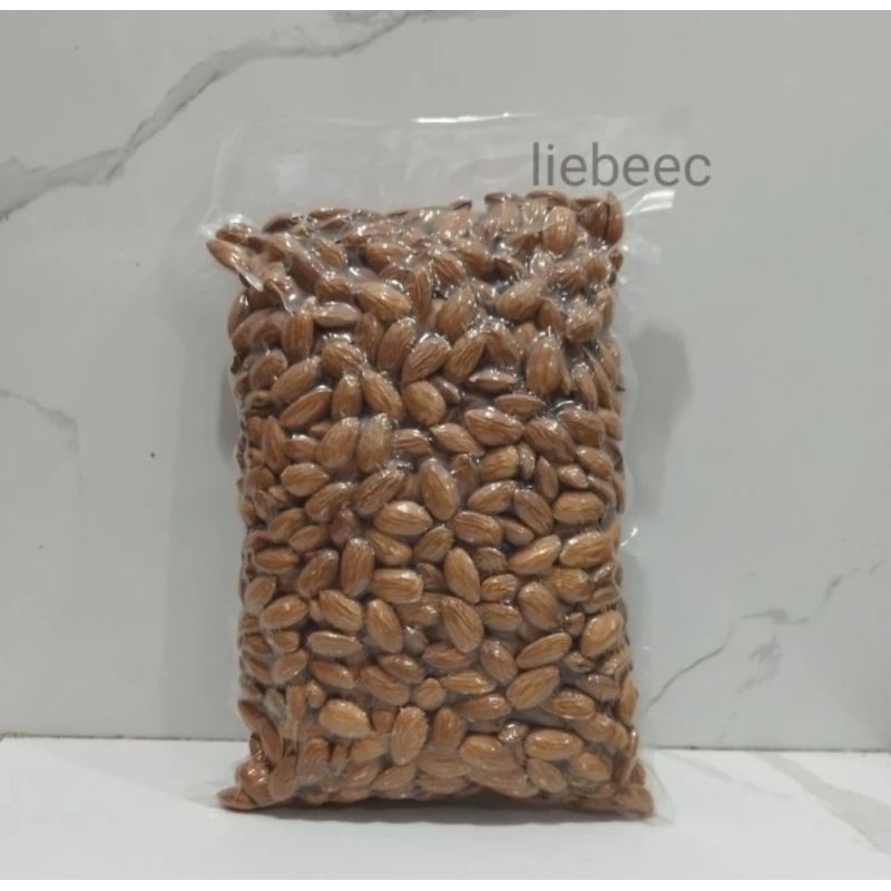 

Natural Almond 1 kg | Kacang Almond Raw 1kg