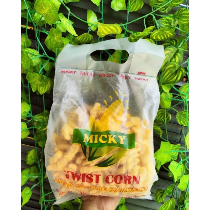 

Twist Corn Micky Rasa Jagung Bakar 225gram Stik Jagung Bakar