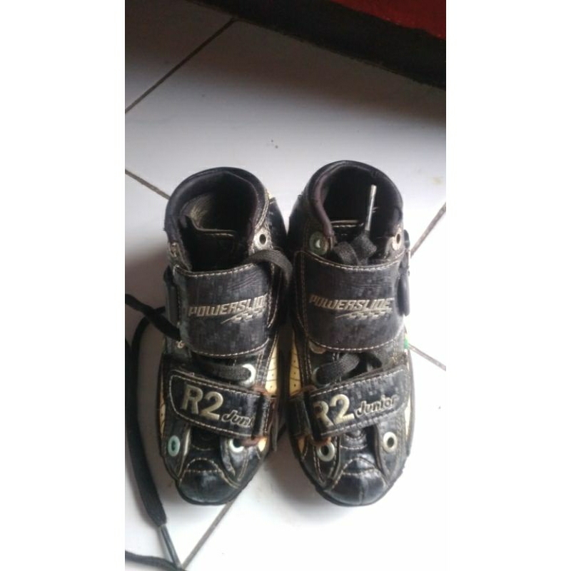 Sepatu roda Powerslide R2 Junior size 30