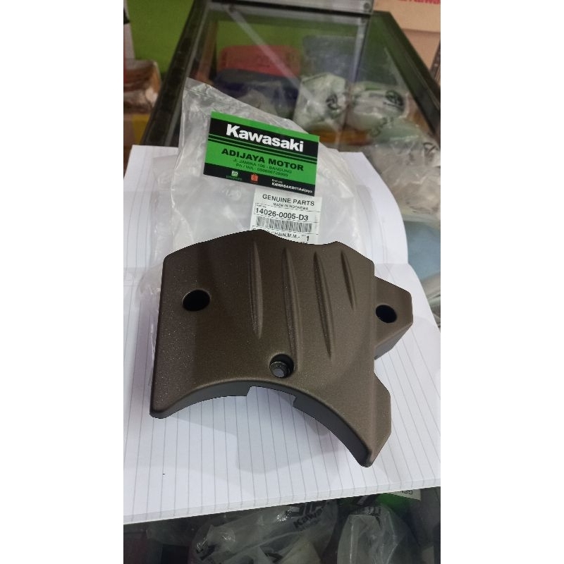 Tutup gir depan ZX130