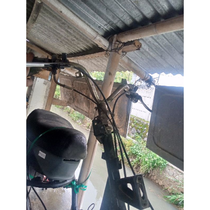 dek bawah jok sanex qj50cc