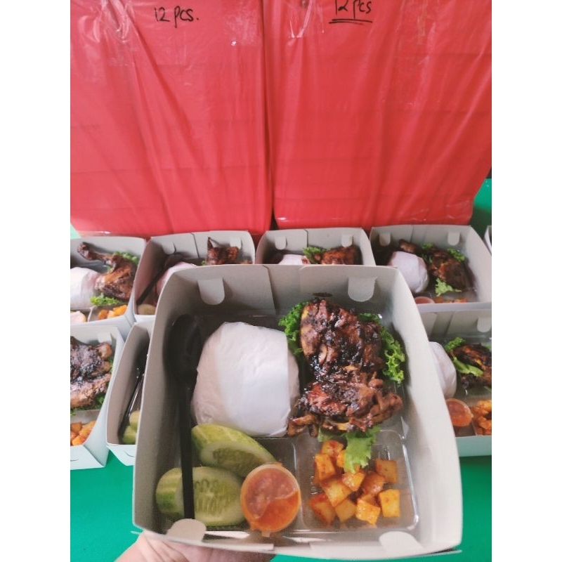 

PAKET NASI AYAM BAKAR KENTANG BALADO