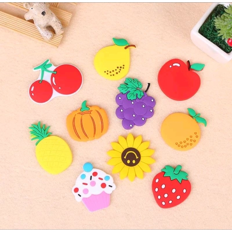 TEMPELAN KULKAS KARET BUAH