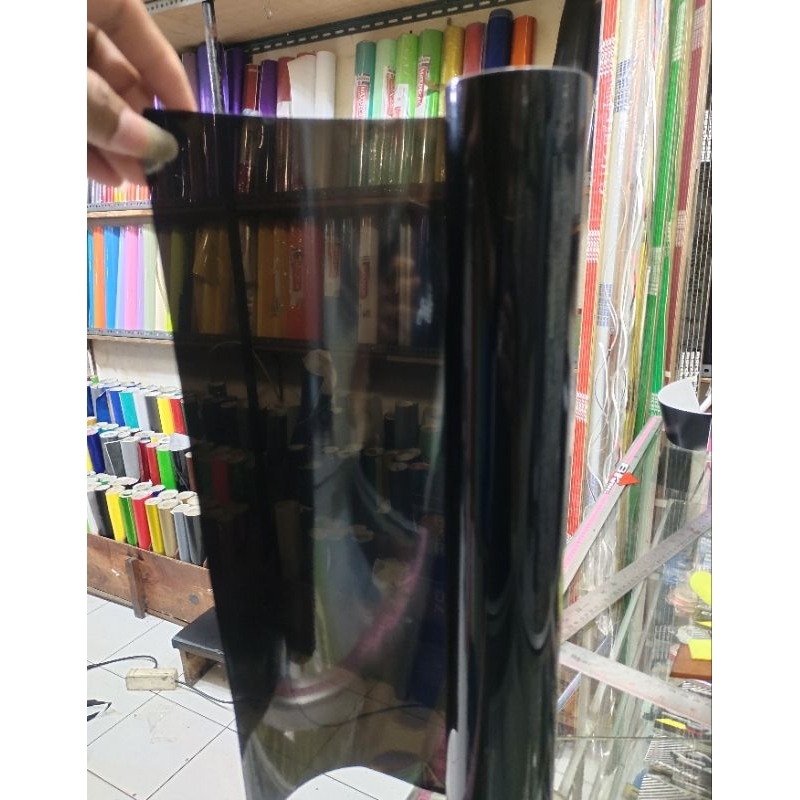 stiker skotlet transparan hitam gelap//smoke hitam gelap