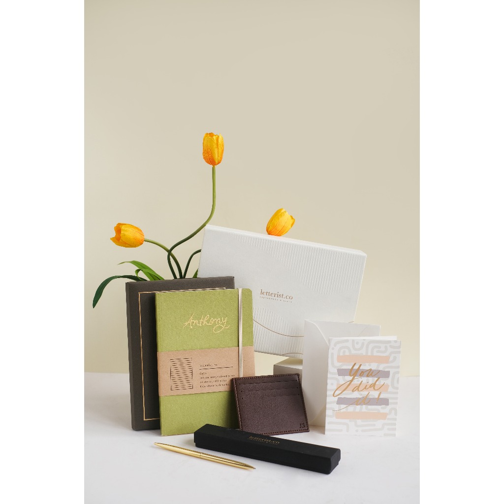 

Love Gift Set / Hadiah Valentine / Kado Ulang Tahun / Hampers Graduation Farewell / Custom Corporate