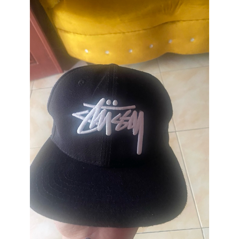 Topi snapback Stussy second