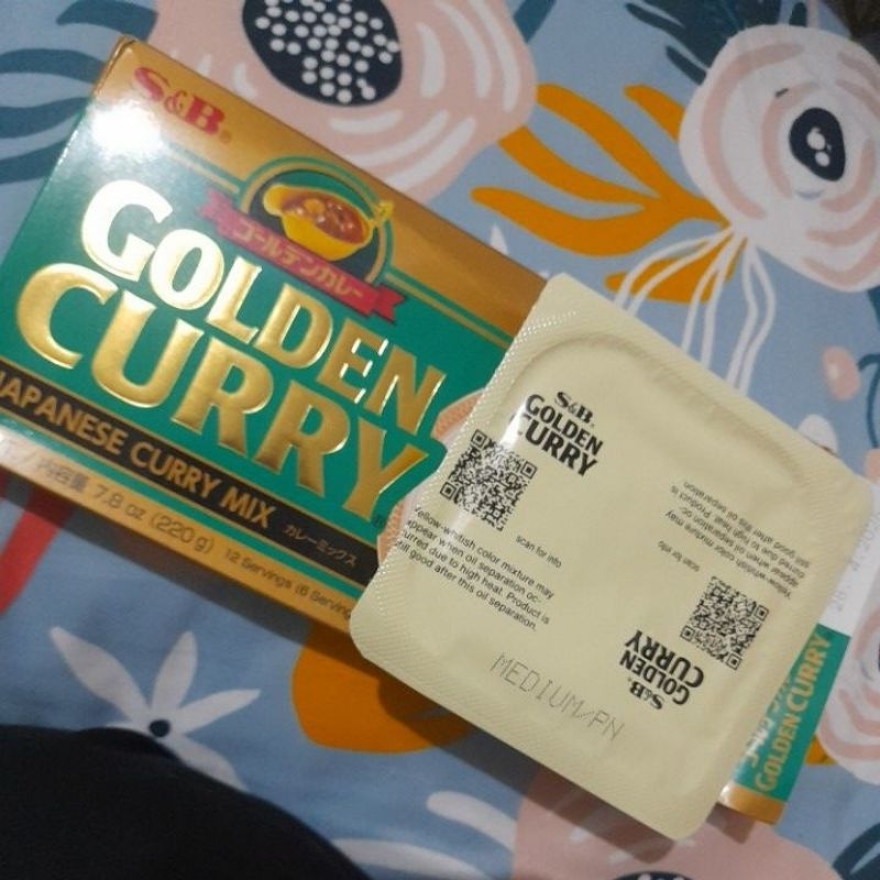 

s&b golden curry medium hot kemasan segel 4 blok