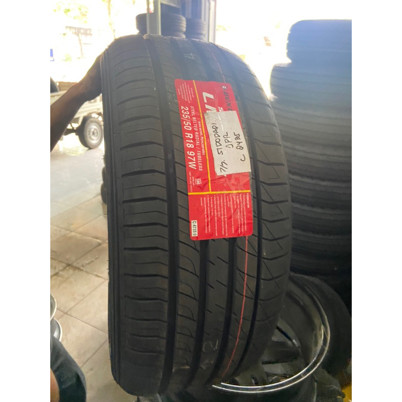 Ban LM705 235 50 r18 Alphard Venturer