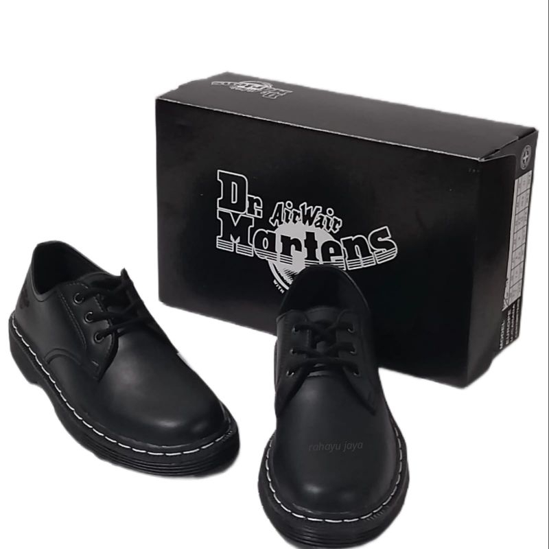 SEPATU LOW BOOTS 3HOLE  DOCKMART KASUAL PRIA DAN WANITA UNISEX  DR MARTENS