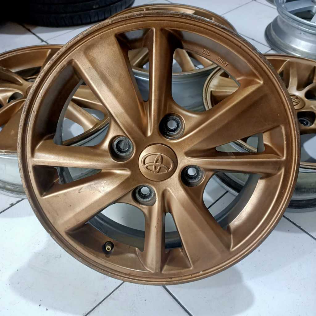velg mobil second COPOTAN AVANZA ring 15 pcd 4x114,3 buat kijang xenia livina