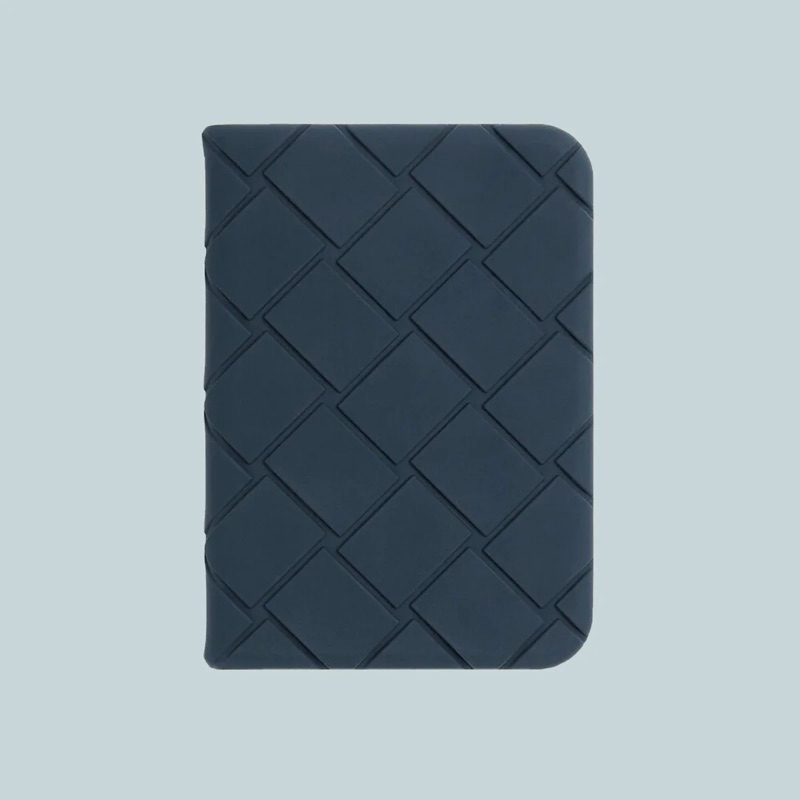 NEW Bottega Veneta AUTHENTIC Navy INTRECCIATO rubber CARDHOLDER