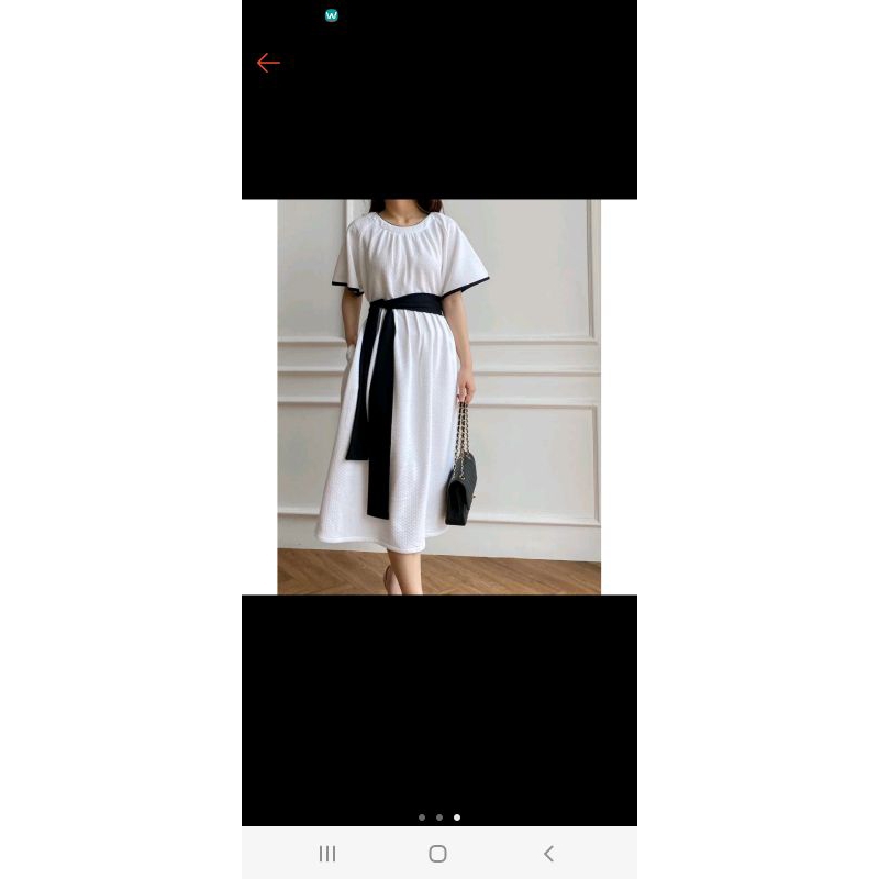 Dress putih lengan pendek
