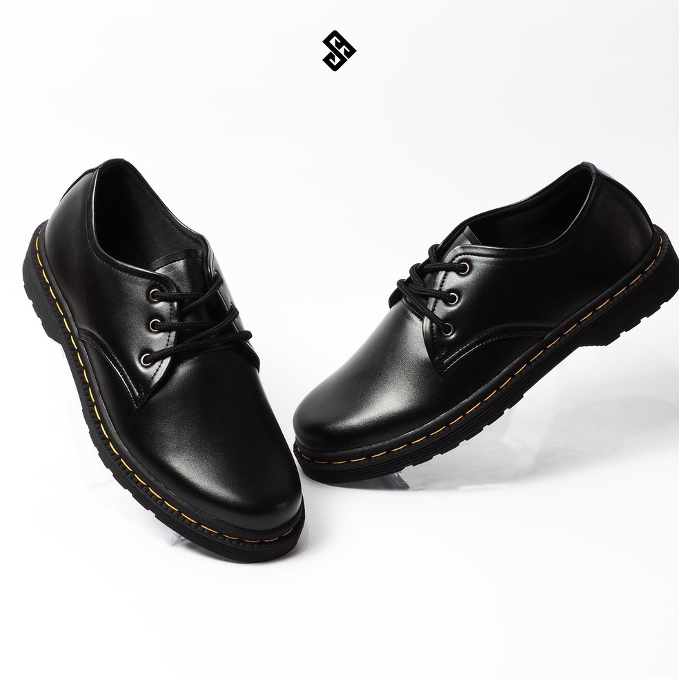 Hemat trxKwV Sepatu Pria Formal Hitam Tali  SB KOBE LITE BLACK