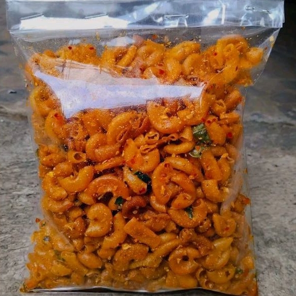 

Makaroni bantet pedas daun jeruk 250 gr