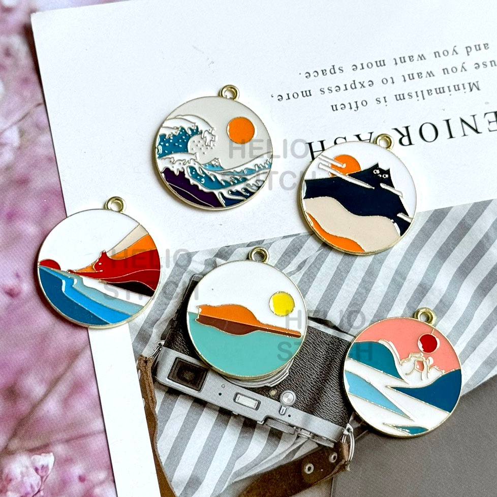 1 pcs Charm Enamel Epoxy - CAT SCENERY