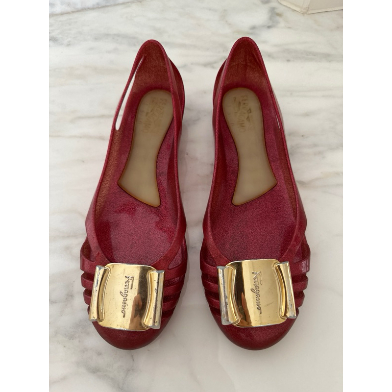 Preloved Ferragamo Jelly Sandal size 6