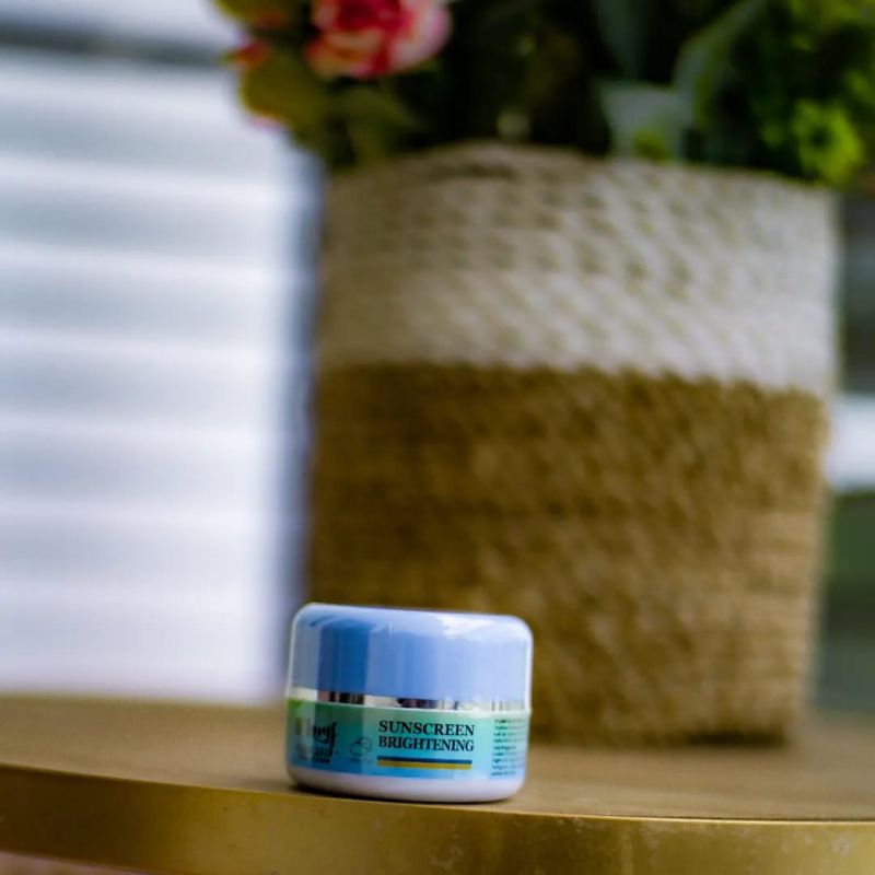 Cream Sunscreen Brightening D'Lorif GlowSkin