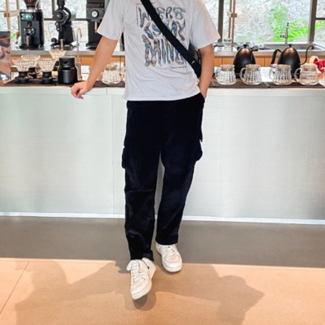 celana corduroy hitam