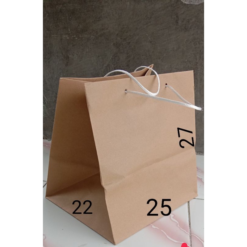 

paperbag r10B 25x22x27
