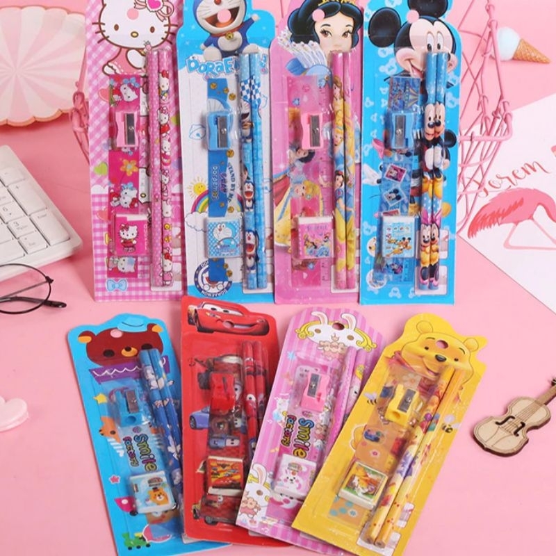 

Set Alat Tulis Karakter Kartun 5in1 Pensil Penghapus Penggaris Perauk