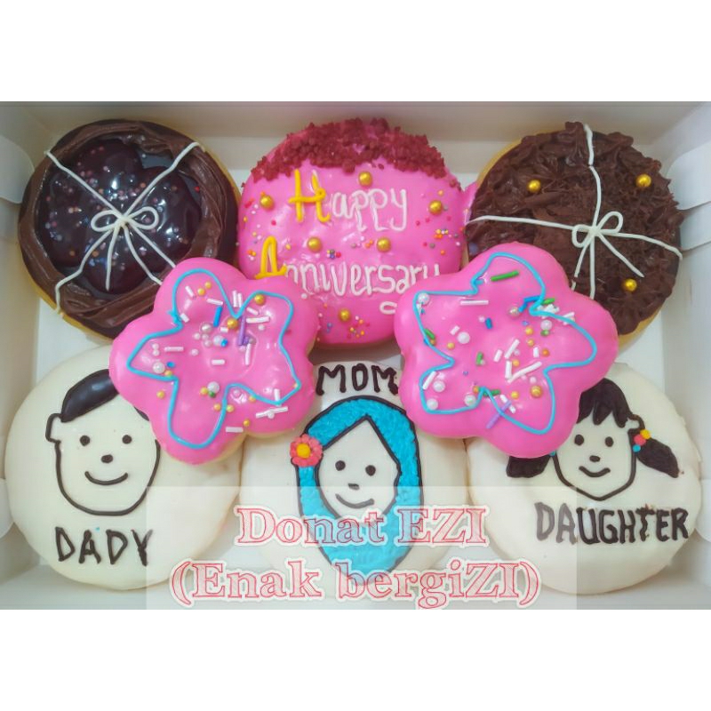 

Donat Karakter Custom isi 6 pcs