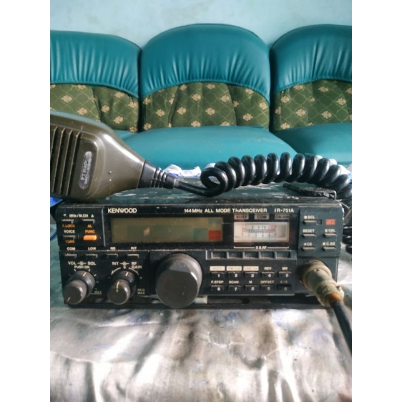 Kenwood TR751A