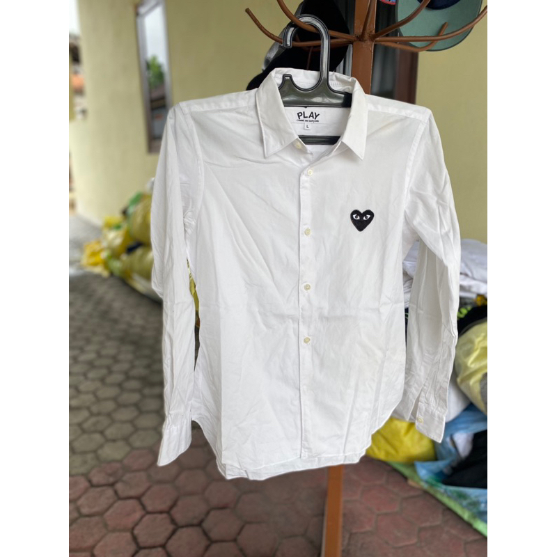 KEMEJA PUTIH CDG PLAY