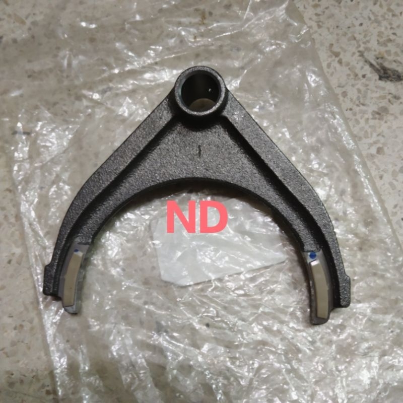 FORK GARPU TUAS GIGI TRANSMISI NO 1 TOYOTA DYNA 130HT HINO DUTRO 130HD 130MD