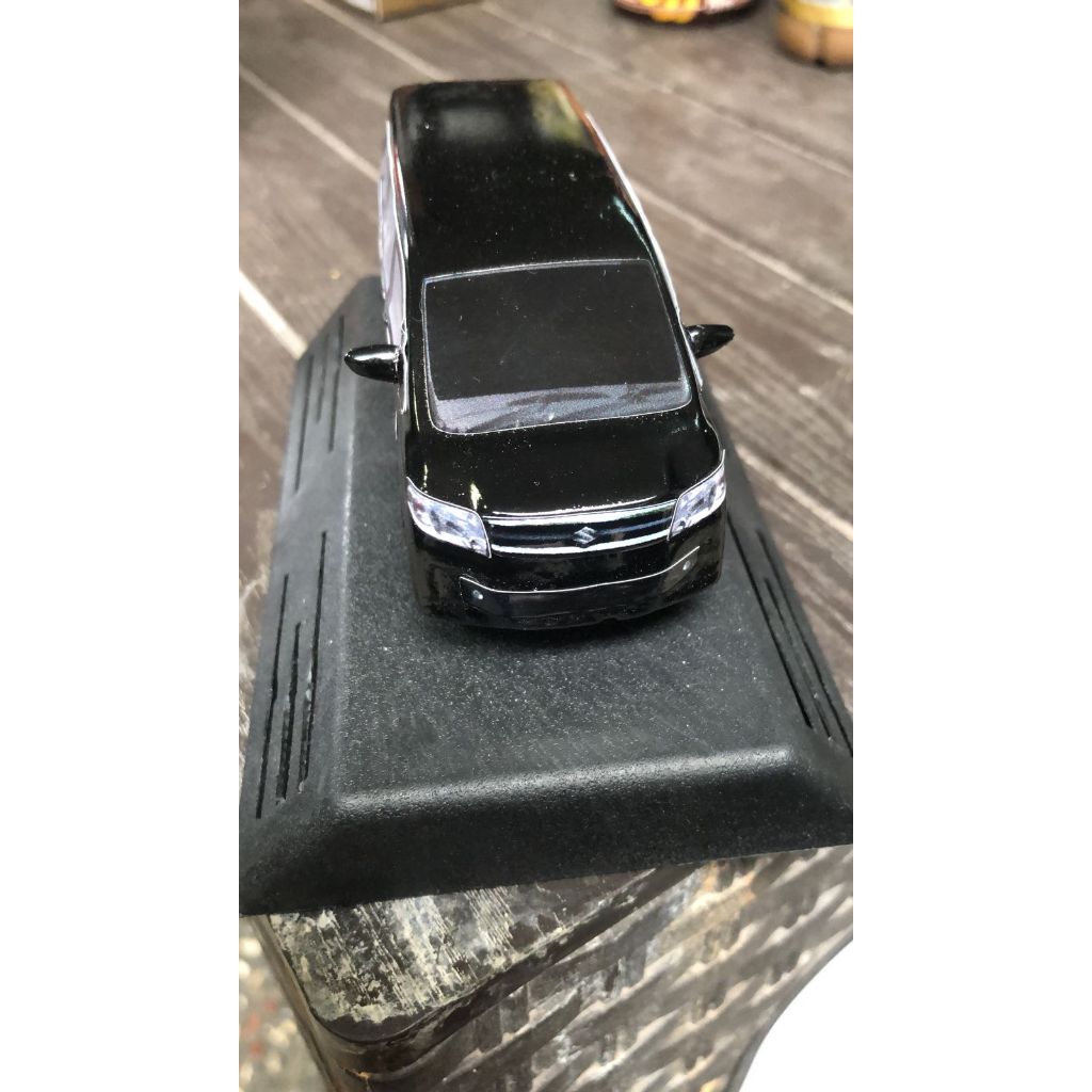 PARFUME MINIATUR MOBIL APV