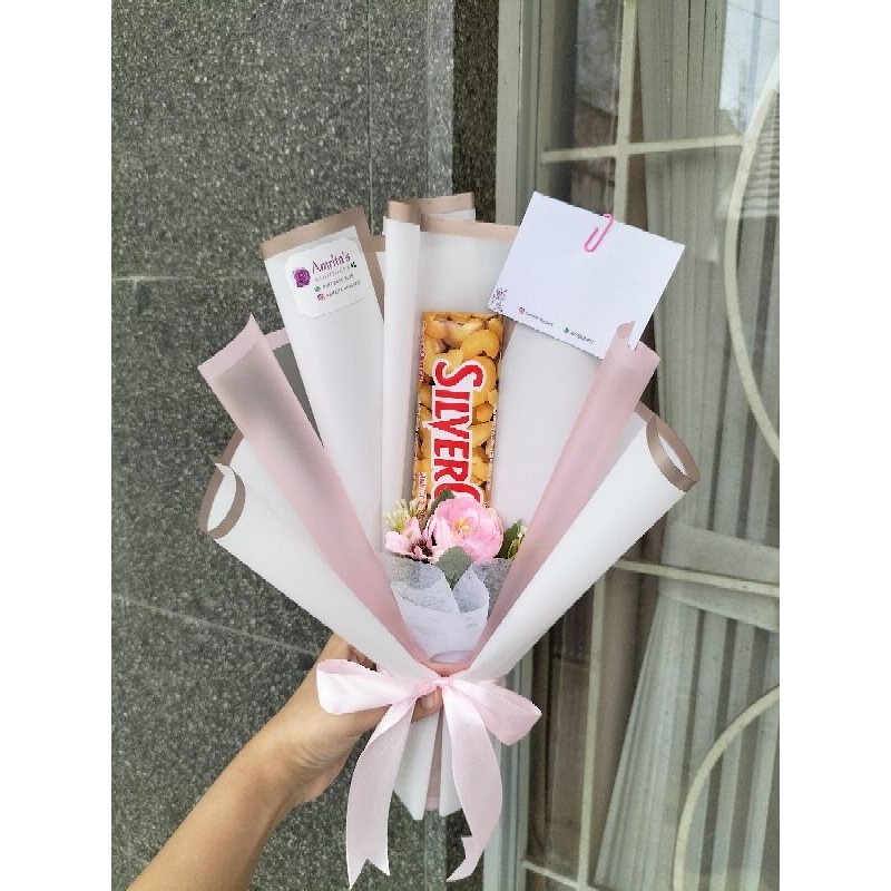 

Buket Coklat Silverqueen