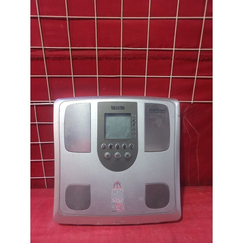 Timbangan tanita bc-541 bekas pakai 6 bulan sendiri