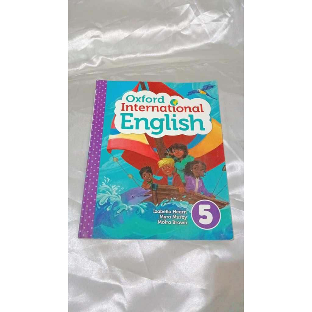

Oxford International English 5 Textbook USED