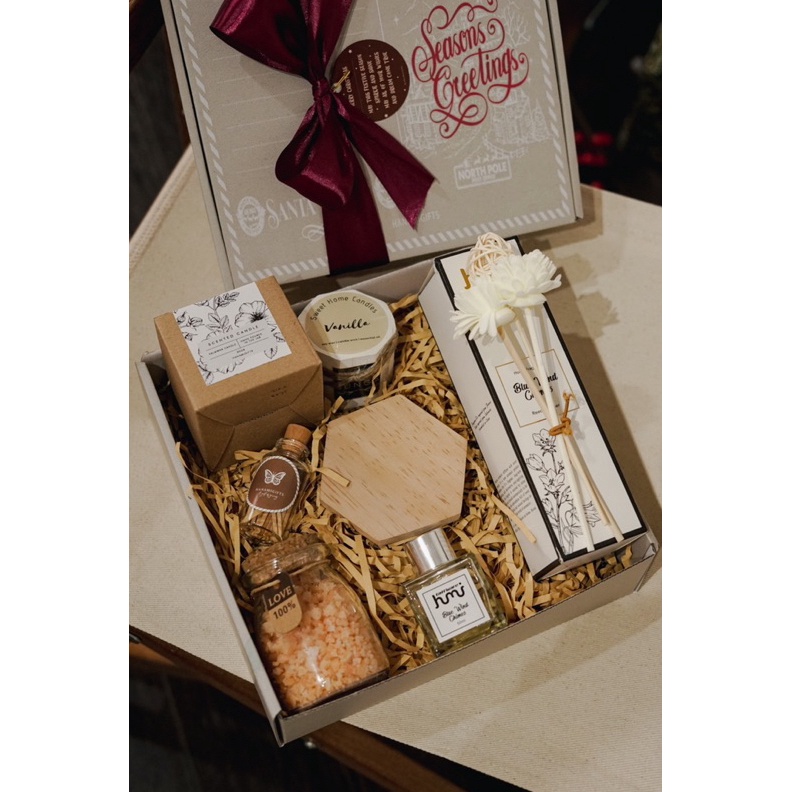 

TERLARIS KEMI Hampers NatalHampers ChristmasKado NatalHampers Aromatherapy grosir
