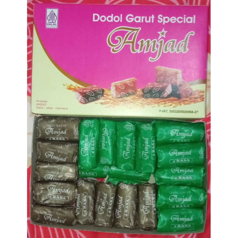 

Dodol garut Rasa Coklat mix Pandan 1 kg (oleh-oleh khas garut)