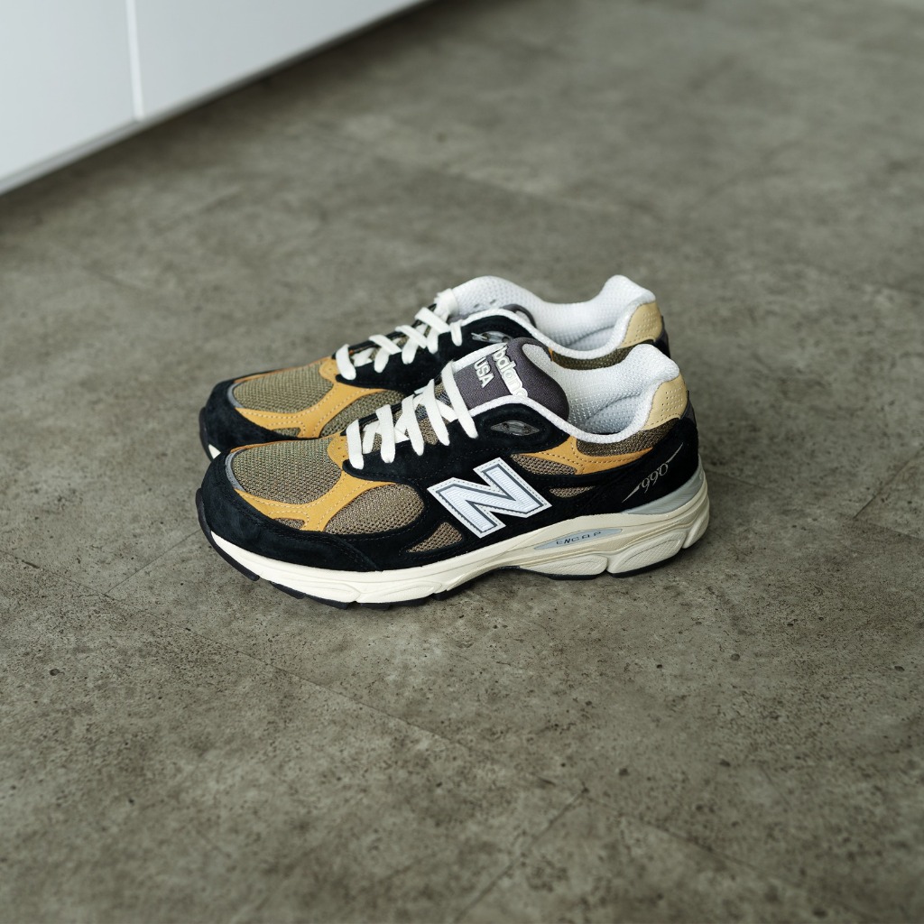 New Balance 990V3 Black Tan - 41.5