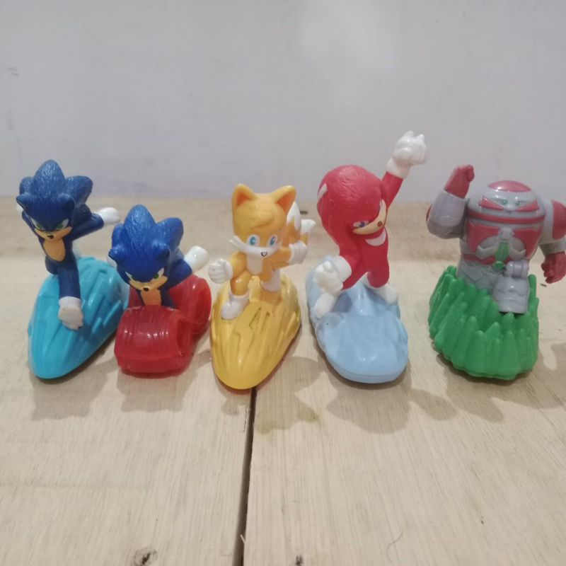 Action figure sonic