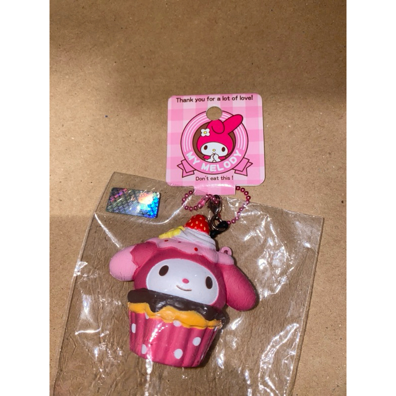 [FLASH SALE SQUISHY] MY MELODY CUPCAKE BY SANRIO (LICENSED AND RARE)