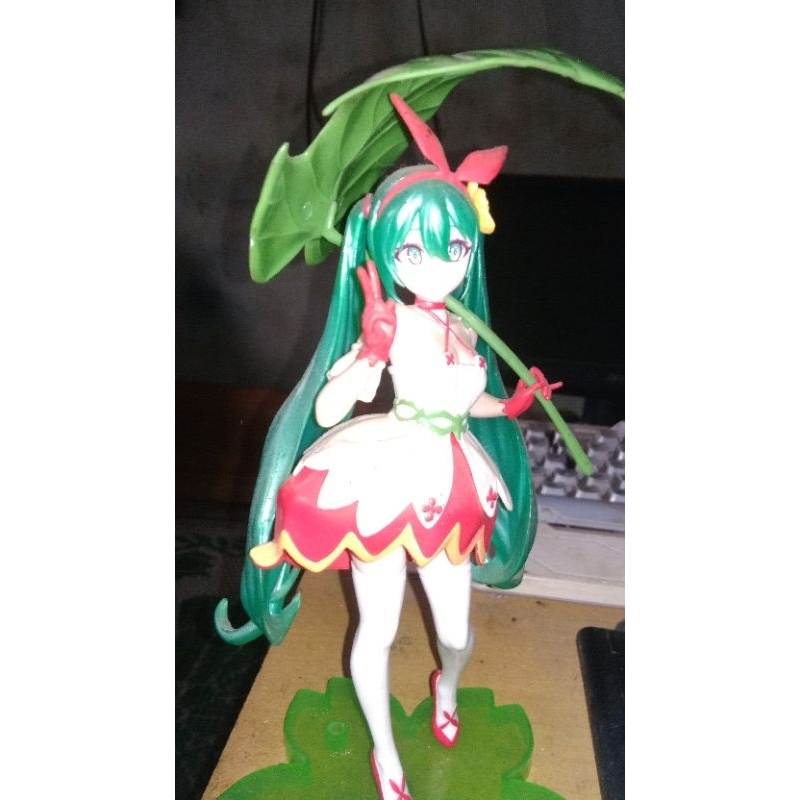 Figure Hatsune Miku preloved