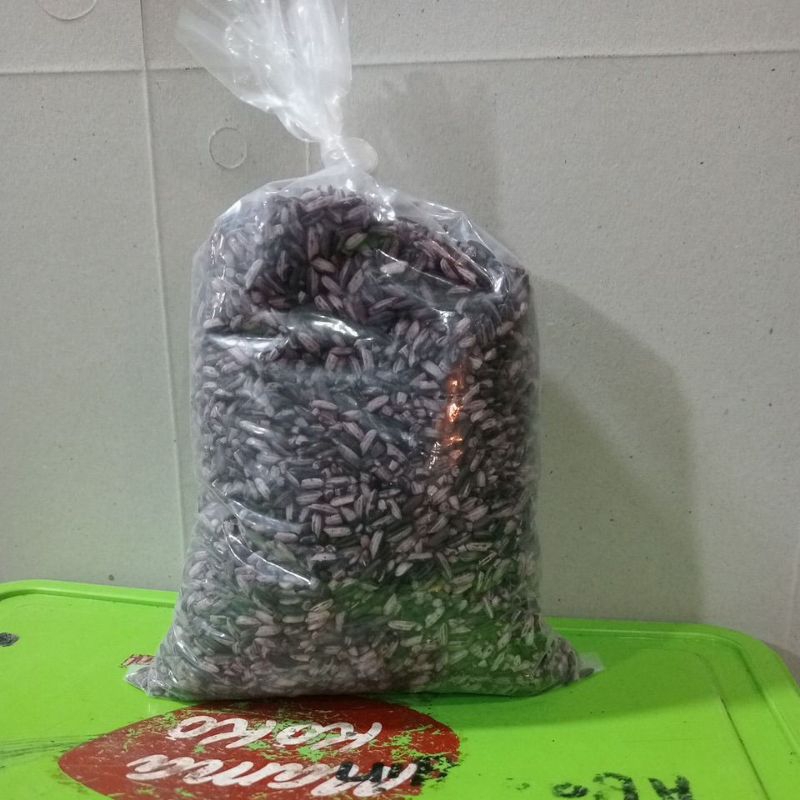 

beras ketan Hitam sosok curah 1/2ltr