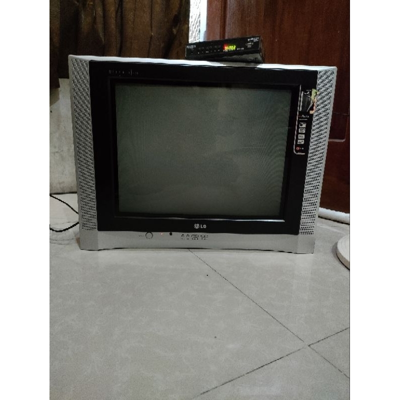 TV LG SLIM 21"