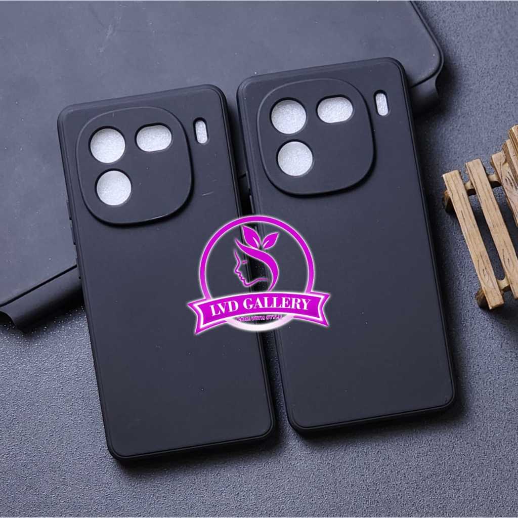 Iqoo 11 5G Iqoo 12 5G liquid Silicone / Macaron Square Color Black Case Iqoo 11 5G Iqoo 12 5G MSB